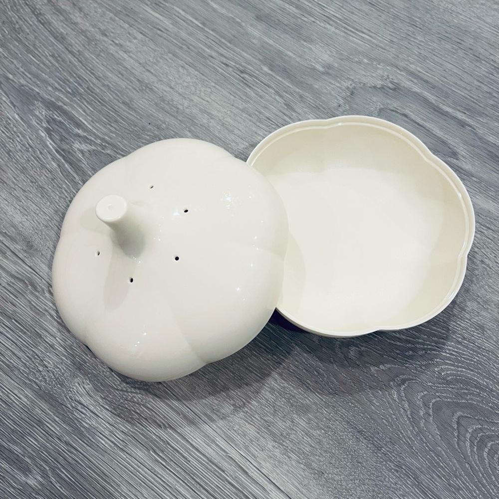 🧄 Tupperware Garlic Keeper 🧄 - Picture 3 of 7